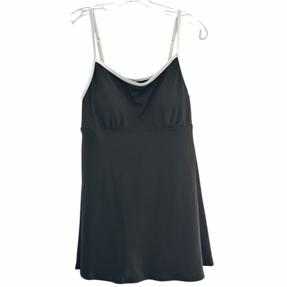 Women’s One Piece Swimdress - Size Large
NWOT - Black & White - PTP 16”